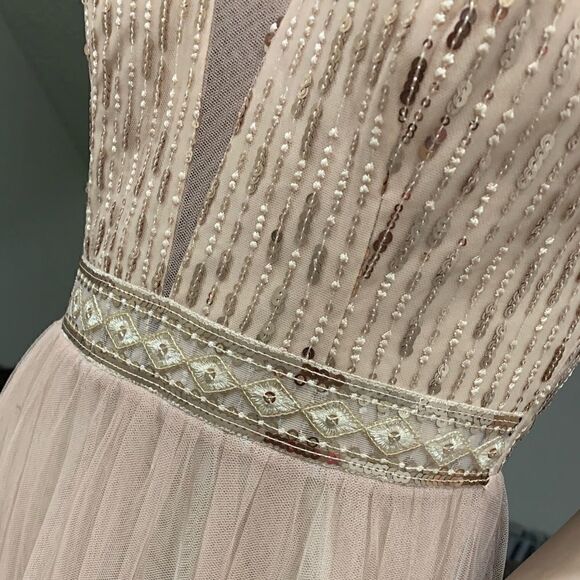 Elegant Sequined Floral Lace Double V-Neck Party Dress - Picture 10 of 14